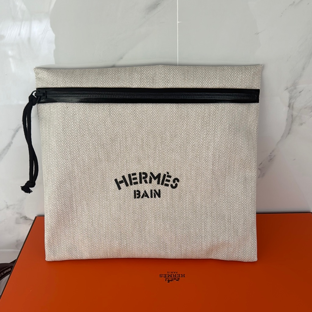Hermes Authentic Iconic Dust Bag.